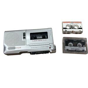 Sony M-560V Microcassette Voice Recorder & 2 Blank Tapes Working Condition